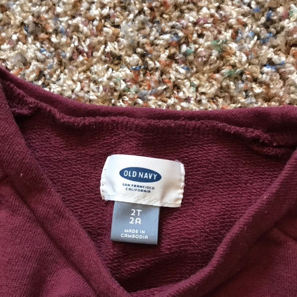 2 old navy tops! - Picture 4 of 5
